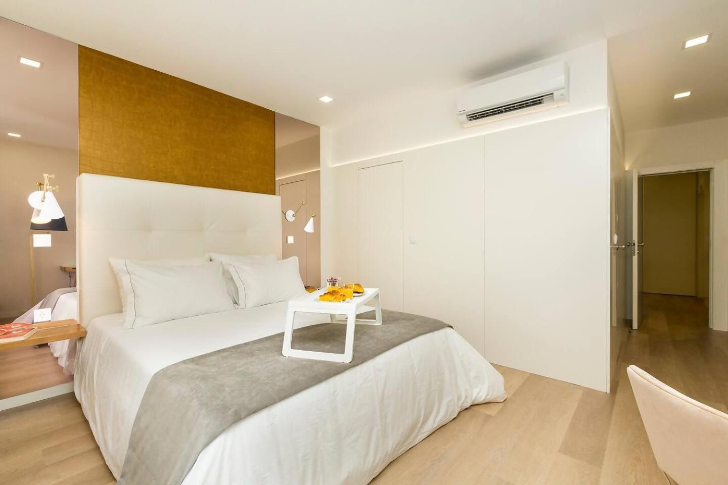 The Office Guest Apartment Guimarães Exterior photo